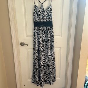 Black and white Mandala Dress Size Medium